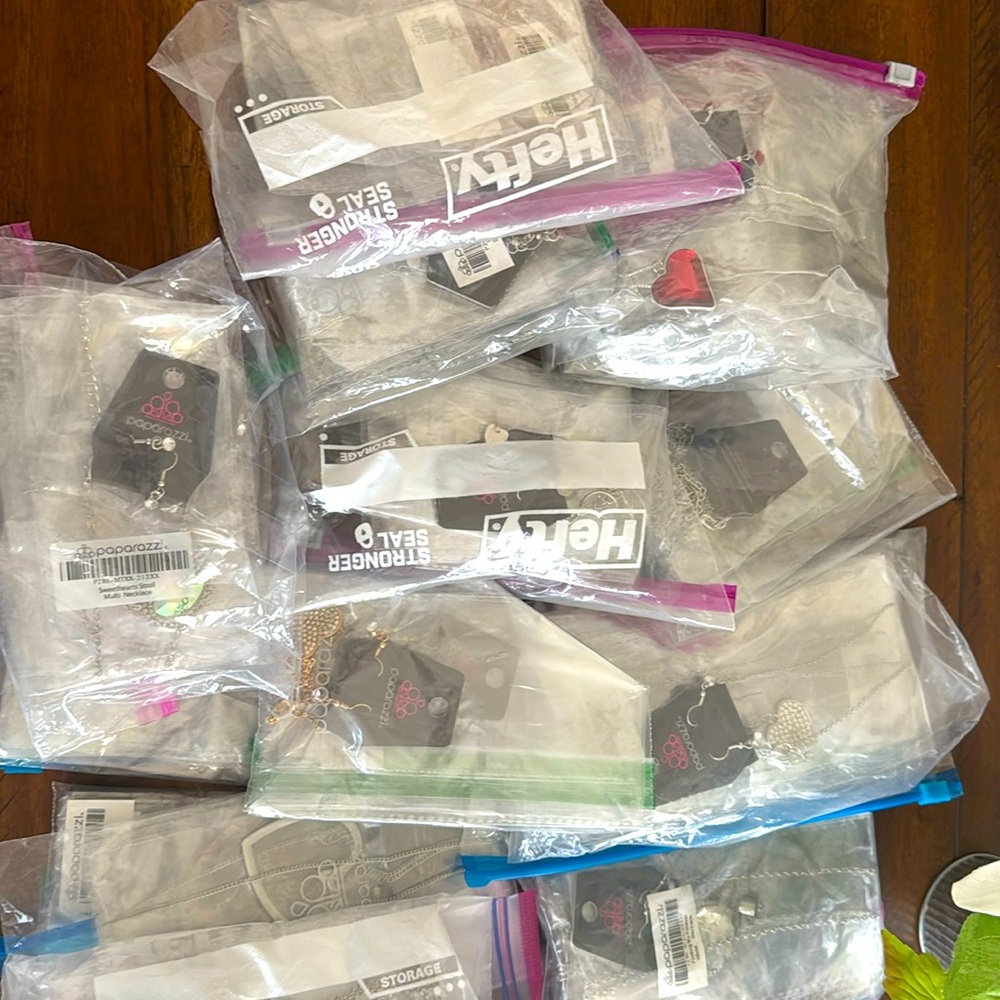 Lot of 84 Paparazzi Heart Necklaces!